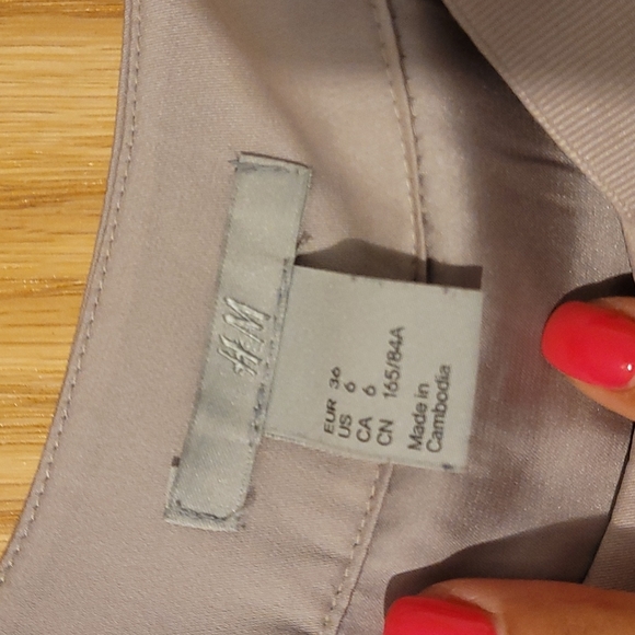 H&M - Picture 2 of 3